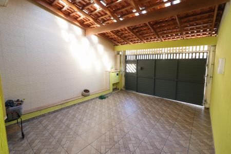 Casa à venda com 162m², 4 quartos e 2 vagasGaragem