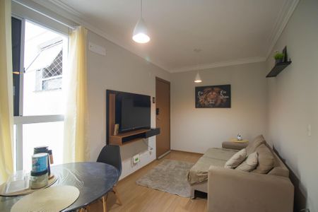 Sala de apartamento para alugar com 2 quartos, 42m² em Barro Vermelho, São Gonçalo