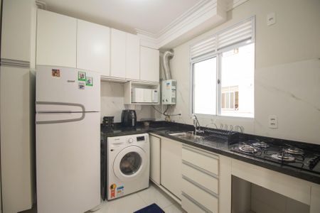 Apartamento para alugar com 42m², 2 quartos e 1 vaga Apartamento para alugar com 42m², 2 quartos e 1 vagaCozinha e Área de Serviço