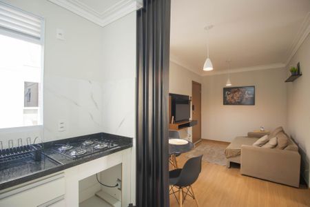 Apartamento para alugar com 42m², 2 quartos e 1 vaga Apartamento para alugar com 42m², 2 quartos e 1 vagaCozinha e Área de Serviço