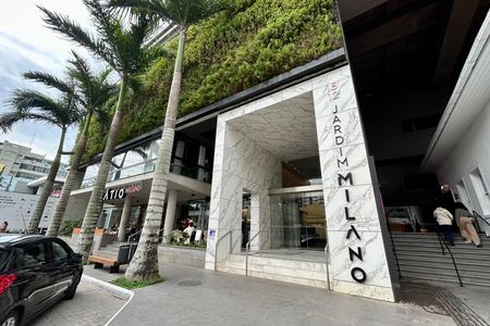 Fachada de kitnet/studio para alugar com 1 quarto, 47m² em Centro, Florianópolis