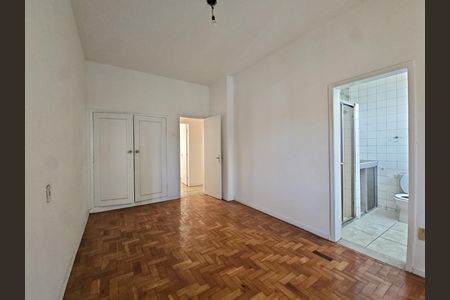 Apartamento para alugar com 160m², 3 quartos e sem vaga Apartamento para alugar com 160m², 3 quartos e sem vagaSuíte