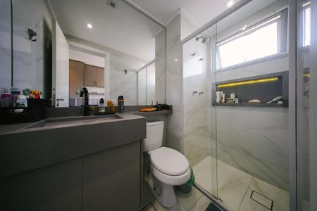 Apartamento para alugar com 72m², 3 quartos e 1 vaga Apartamento para alugar com 72m², 3 quartos e 1 vagaBanheiro da Suíte
