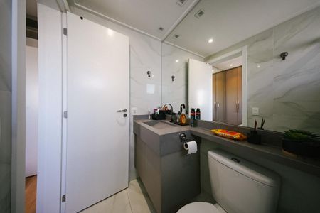 Apartamento para alugar com 72m², 3 quartos e 1 vaga Apartamento para alugar com 72m², 3 quartos e 1 vagaBanheiro da Suíte
