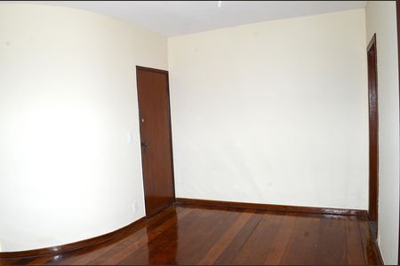 Apartamento à venda com 57m², 2 quartos e 1 vagaSala