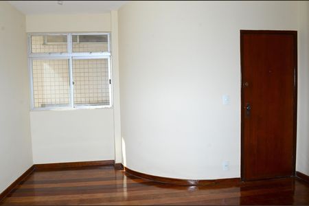 Sala de apartamento à venda com 2 quartos, 57m² em Palmares, Belo Horizonte