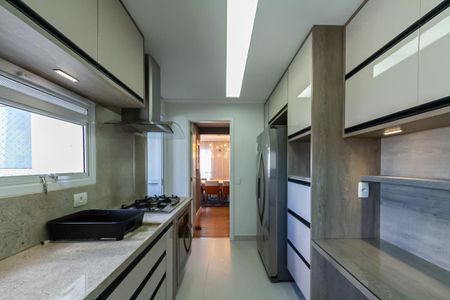 Apartamento para alugar com 157m², 3 quartos e 2 vagas Apartamento para alugar com 157m², 3 quartos e 2 vagasCozinha