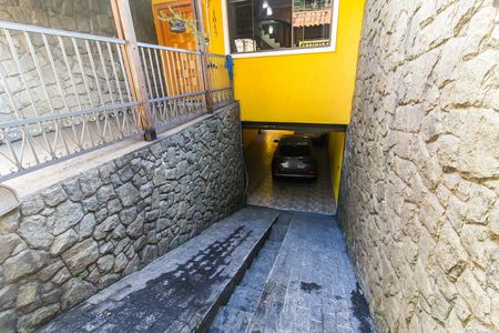 Casa à venda com 300m², 2 quartos e 4 vagasQuintal