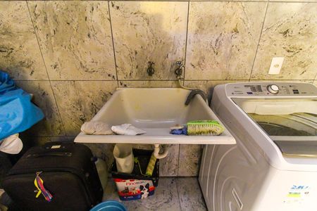 Área de Serviço de casa à venda com 2 quartos, 300m² em Jardim Helian, São Paulo