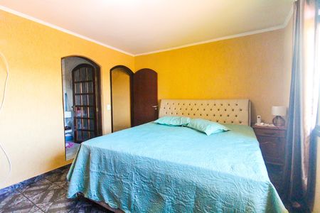 Casa à venda com 300m², 2 quartos e 4 vagasSuíte