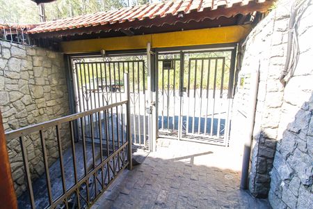 Casa à venda com 300m², 2 quartos e 4 vagasEntrada