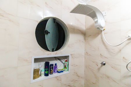 Casa à venda com 300m², 2 quartos e 4 vagasBanheiro 2