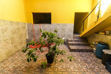 Casa à venda com 300m², 2 quartos e 4 vagasQuintal