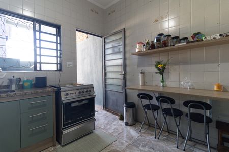Casa para alugar com 90m², 2 quartos e 1 vagaCozinha 