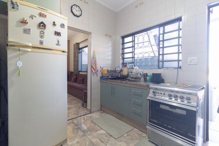 Casa para alugar com 90m², 2 quartos e 1 vagaCozinha 