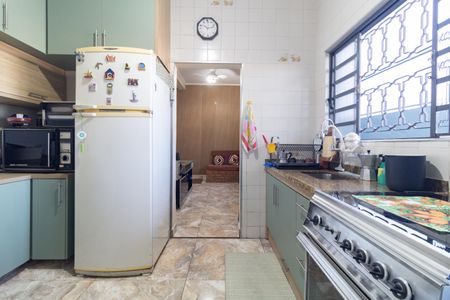Casa para alugar com 90m², 2 quartos e 1 vagaCozinha 