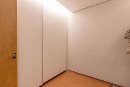 Apartamento à venda com 98m², 3 quartos e 2 vagas Apartamento à venda com 98m², 3 quartos e 2 vagasQuarto 2