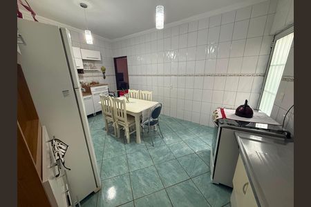 Casa para alugar com 249m², 3 quartos e 2 vagas Casa para alugar com 249m², 3 quartos e 2 vagasCozinha