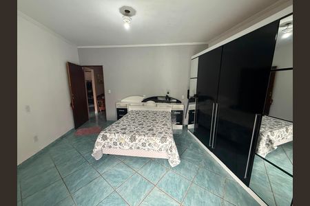 Quarto 1 de casa à venda com 3 quartos, 249m² em Jardim Molinari, Jundiaí