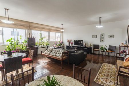 Apartamento à venda com 340m², 6 quartos e 3 vagas Apartamento à venda com 340m², 6 quartos e 3 vagasSala 1