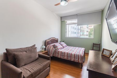 Apartamento à venda com 340m², 6 quartos e 3 vagas Apartamento à venda com 340m², 6 quartos e 3 vagasQuarto 2
