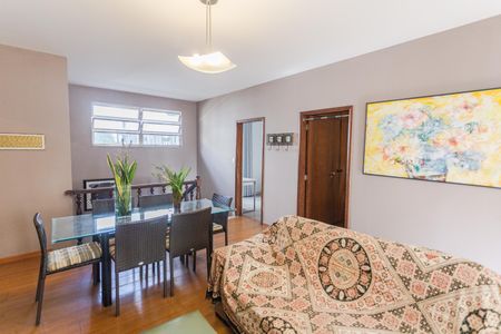 Apartamento à venda com 340m², 6 quartos e 3 vagas Apartamento à venda com 340m², 6 quartos e 3 vagasSala 2 na Cobertura