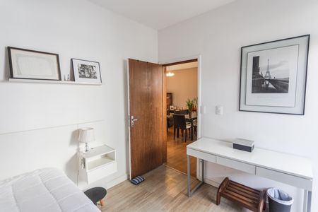 Apartamento à venda com 340m², 6 quartos e 3 vagas Apartamento à venda com 340m², 6 quartos e 3 vagasQuarto 5 na Cobertura