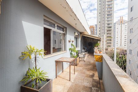 Apartamento à venda com 340m², 6 quartos e 3 vagas Apartamento à venda com 340m², 6 quartos e 3 vagasVaranda da Sala 2/Suíte na Cobertura