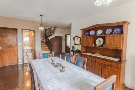 Apartamento à venda com 340m², 6 quartos e 3 vagas Apartamento à venda com 340m², 6 quartos e 3 vagasCopa