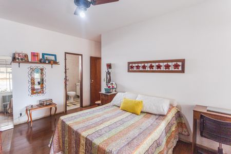 Apartamento à venda com 340m², 6 quartos e 3 vagas Apartamento à venda com 340m², 6 quartos e 3 vagasSuíte na Cobertura