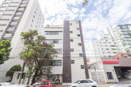 Apartamento à venda com 340m², 6 quartos e 3 vagas Apartamento à venda com 340m², 6 quartos e 3 vagasFachada