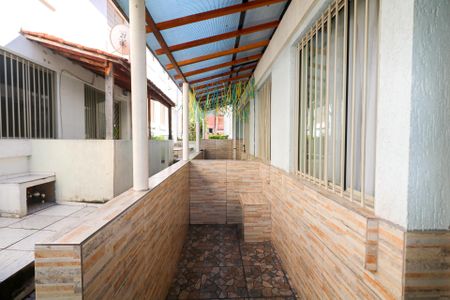 Casa para alugar com 76m², 2 quartos e sem vaga Casa para alugar com 76m², 2 quartos e sem vagaEntrada