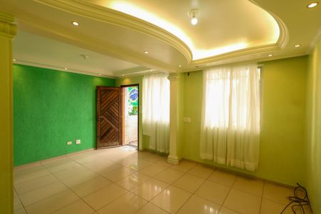 Sala de casa para alugar com 2 quartos, 76m² em Jardim Sao Savelio, Diadema