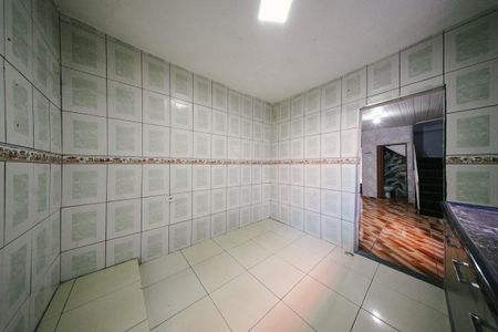 Casa à venda com 130m², 4 quartos e 1 vaga Casa à venda com 130m², 4 quartos e 1 vagaCozinha