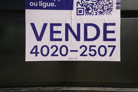 Casa à venda com 130m², 4 quartos e 1 vaga Casa à venda com 130m², 4 quartos e 1 vagaPlaca