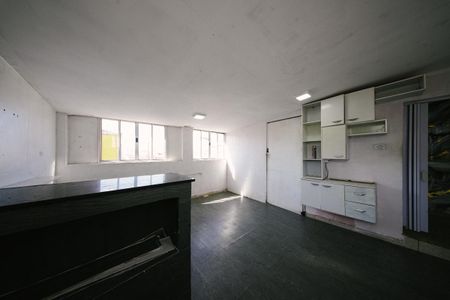 Casa à venda com 130m², 4 quartos e 1 vaga Casa à venda com 130m², 4 quartos e 1 vagaQuarto de Serviço