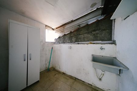 Área de Serviço de casa para alugar com 4 quartos, 130m² em Cangaiba, São Paulo