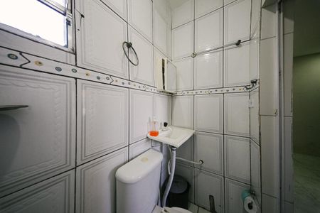 Casa à venda com 130m², 4 quartos e 1 vaga Casa à venda com 130m², 4 quartos e 1 vagaBanheiro da Suíte