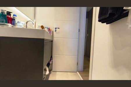 Apartamento à venda com 215m², 3 quartos e 3 vagasBanheiro da Suíte 1