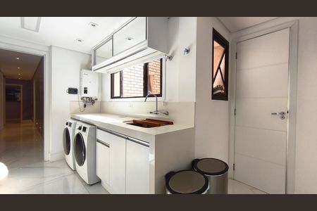 Apartamento à venda com 215m², 3 quartos e 3 vagasÁrea de Serviço