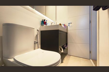 Apartamento à venda com 215m², 3 quartos e 3 vagasBanheiro da Suíte 1