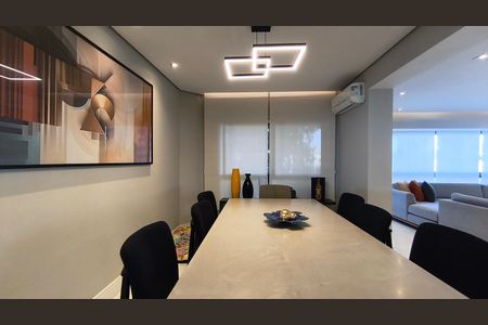 Apartamento à venda com 215m², 3 quartos e 3 vagasSala
