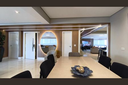 Apartamento à venda com 215m², 3 quartos e 3 vagasSala
