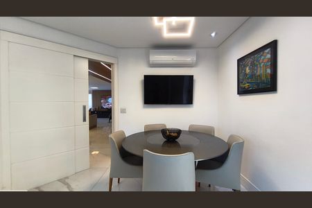 Apartamento à venda com 215m², 3 quartos e 3 vagasCozinha