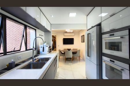 Apartamento à venda com 215m², 3 quartos e 3 vagasCozinha