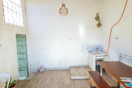 Casa para alugar com 120m², 2 quartos e 1 vaga Casa para alugar com 120m², 2 quartos e 1 vagaArea de serviço