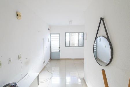Casa para alugar com 120m², 2 quartos e 1 vaga Casa para alugar com 120m², 2 quartos e 1 vagaSala