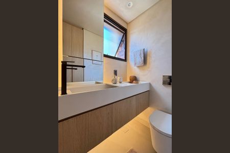 Apartamento à venda com 128m², 2 quartos e 2 vagas Apartamento à venda com 128m², 2 quartos e 2 vagasBanheiro