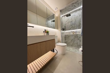 Apartamento à venda com 128m², 2 quartos e 2 vagas Apartamento à venda com 128m², 2 quartos e 2 vagasBanheiro
