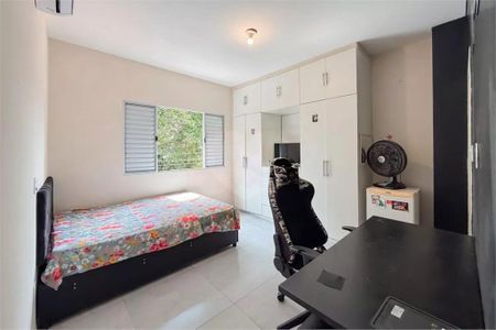 Casa à venda com 3 quartos, 150m² em Vila Monumento, São Paulo